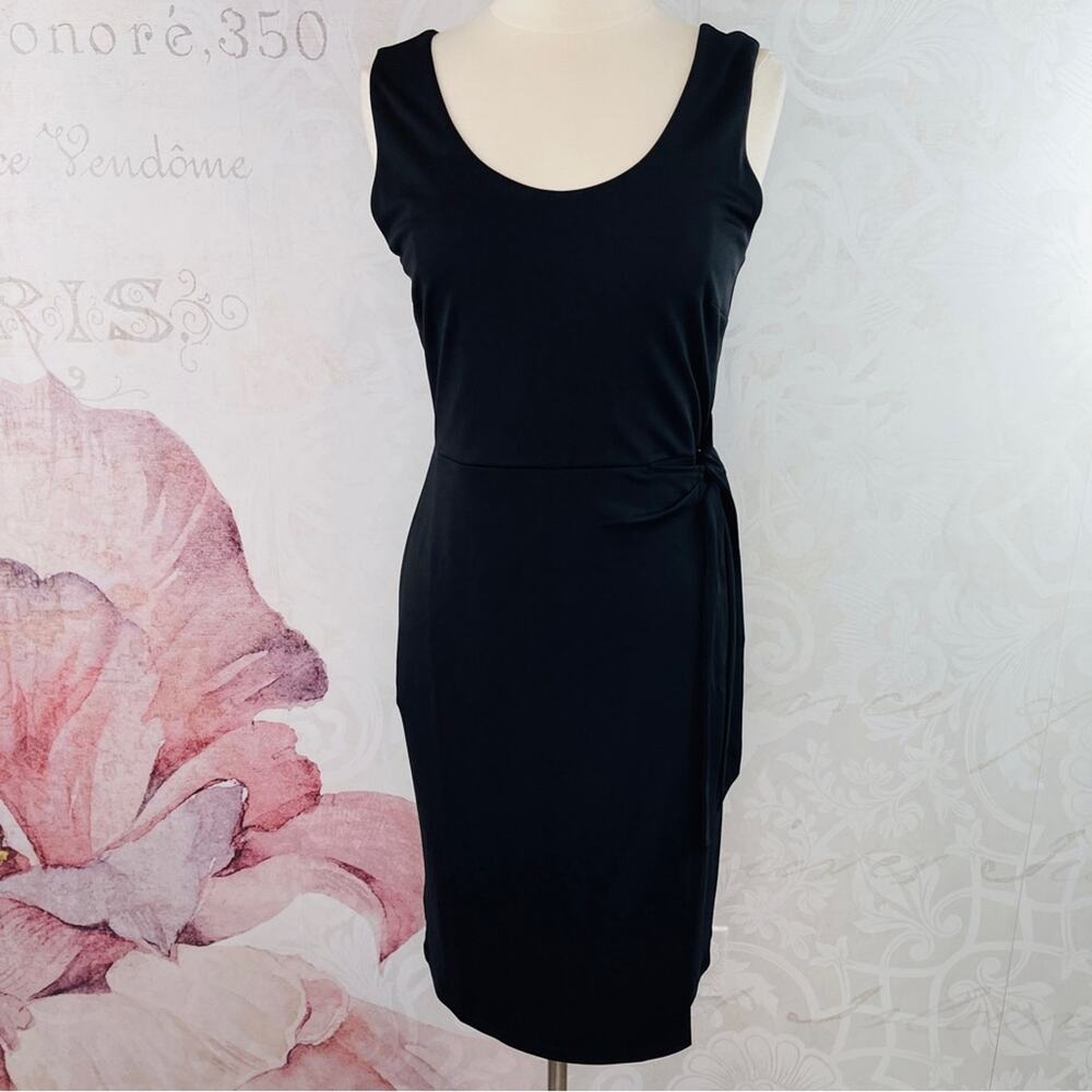 Ann Taylor black sheath dress Size 6 stretchy classic LBD
